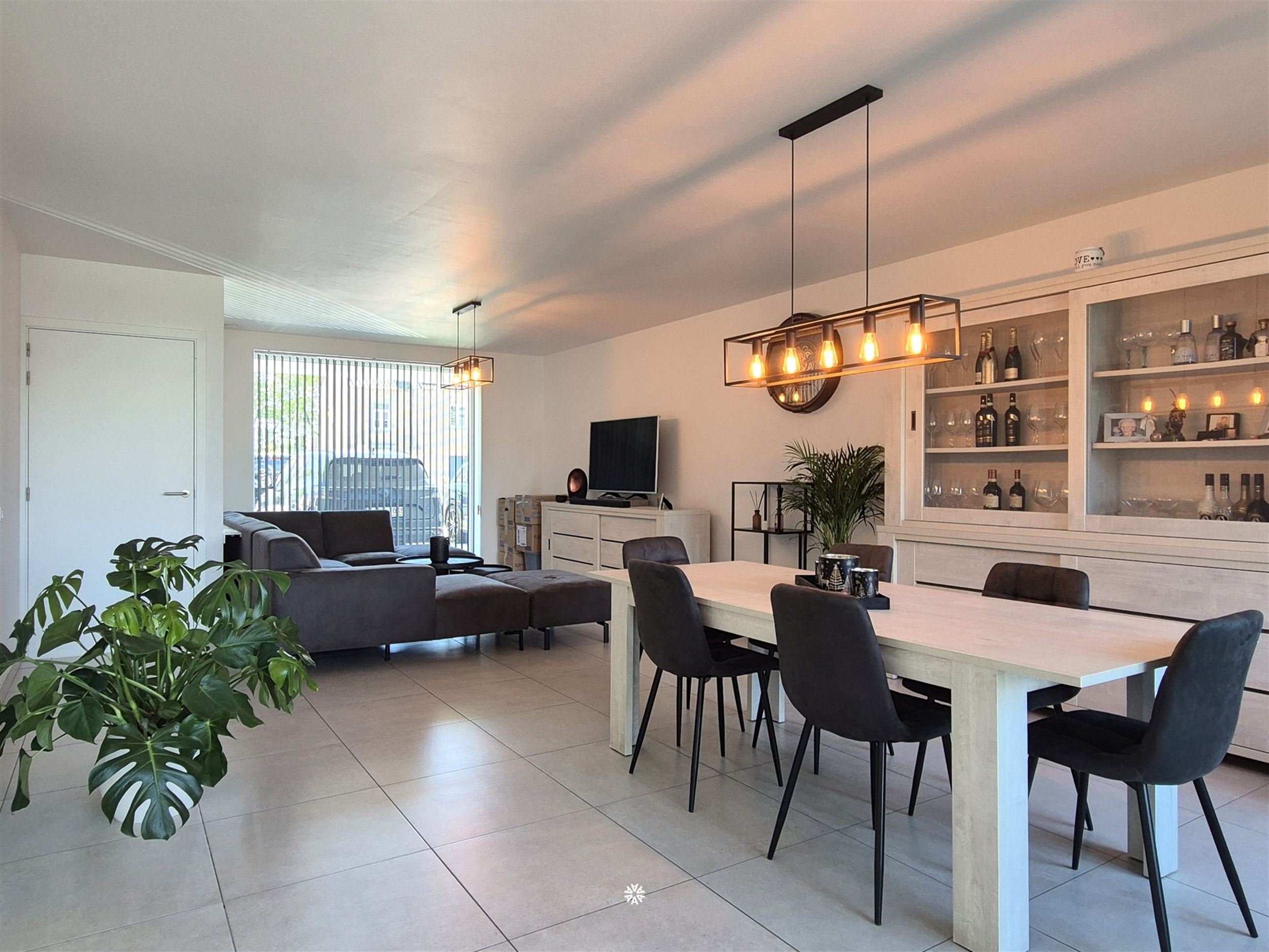 Recente nieuwbouwwoning met zonnige tuin in Lokeren - foto 2