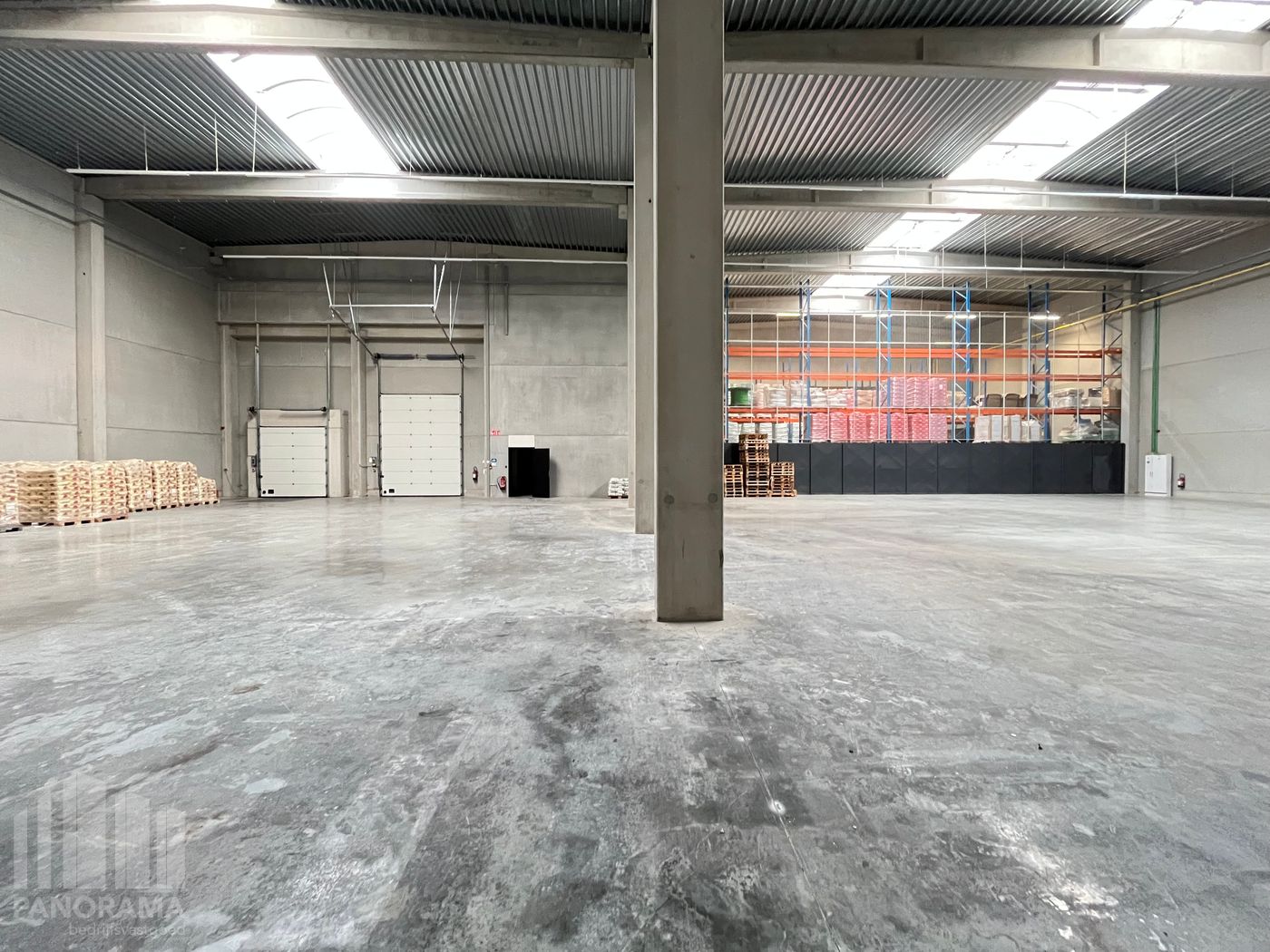 Modern bedrijfsgebouw met uitstekende visibiliteit langs E40 - foto 5