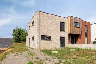 Duurzaam wonen in het groen – Halfopen bebouwing met 3 slaapkamers in Assent (Struikstraat 1D)Ben je op zoek naar een energiezuinige en lichtrijke...