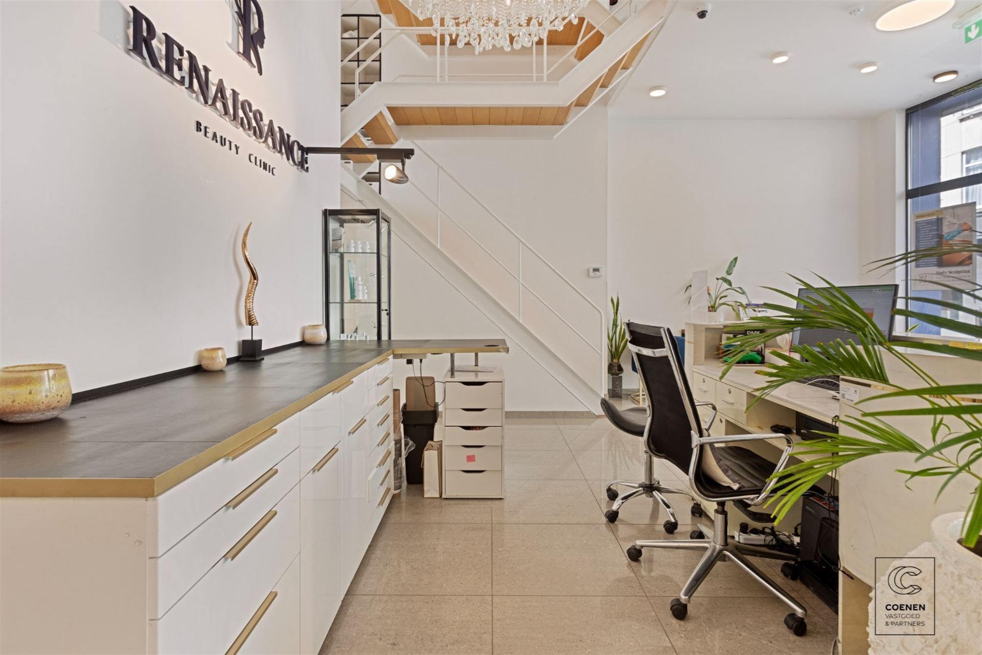 Prachtige handelsruimte met een bruikbare opp. van 355 m²! - foto 4