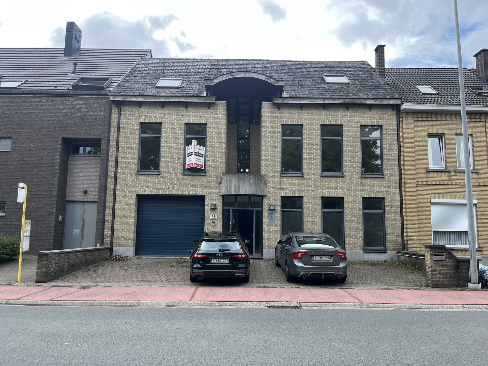 Bedrijfsgebouw te huur in Erembodegem - foto 1