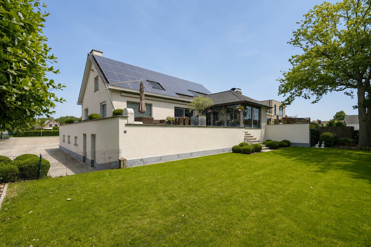 Exclusive ready-to-move-in villa with spacious garden in Oostduinkerke - photo 4