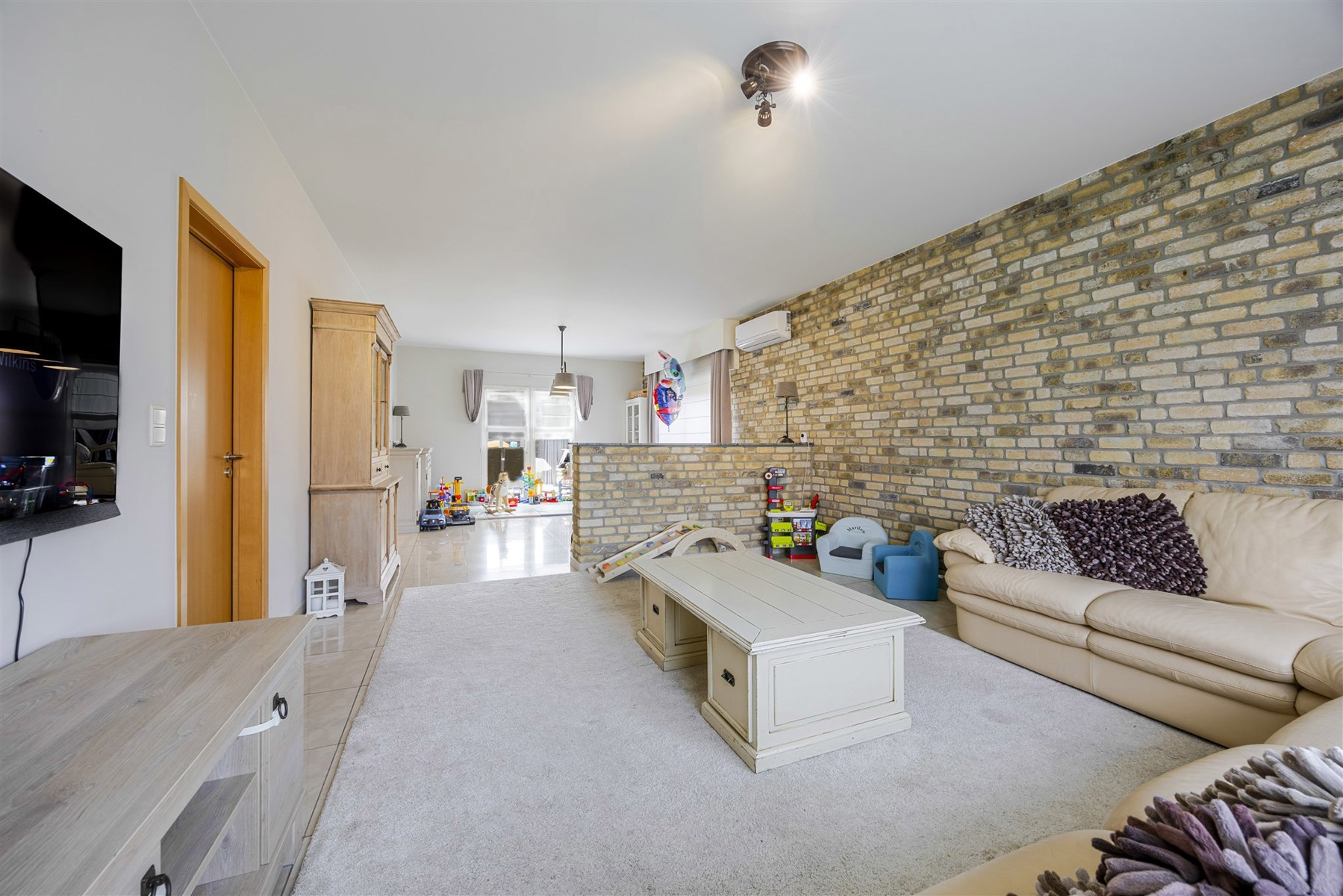 Maison à vendre à Mol avec 7 chambres - photo 2