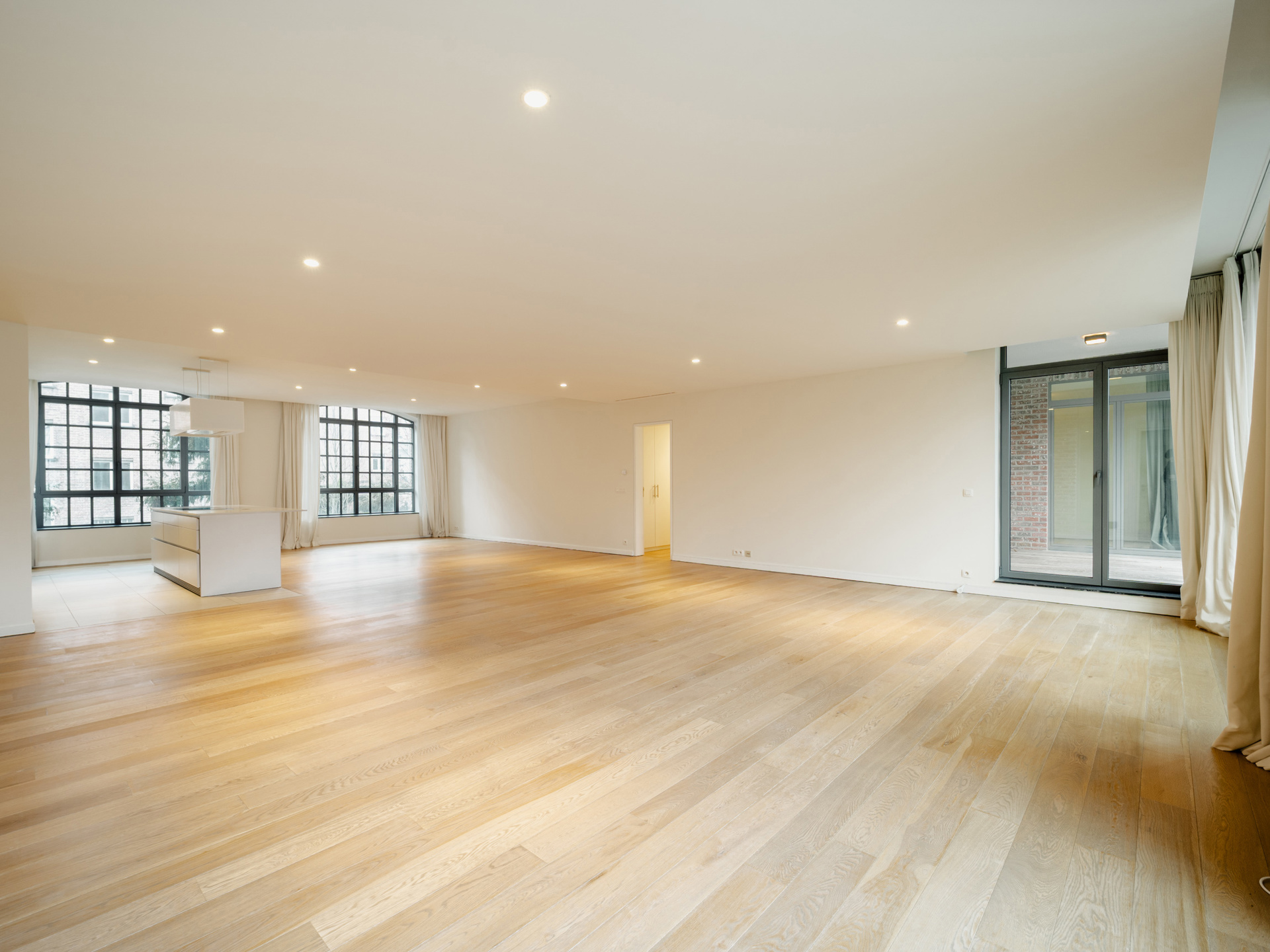 Appartement à louer à Ixelles avec 3 chambres - photo 3