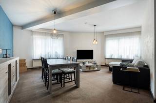 Discover this spacious ground floor apartment, conveniently located at Koning Leopold III-straat 23 in Merchtem. The apartment offers a...