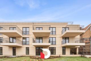Dit laatst beschikbare 2-slaapkamerappartement maakt deel uit van het kleinschalige nieuwbouwproject "Cornelia", gesitueerd op een uitermate...