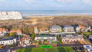 Deze stijlvolle nieuwbouwwoning (verkoop onder registratierechten!) in de Kruiersstraat 55, Middelkerke (toplocatie!) biedt alle comfort voor wie...