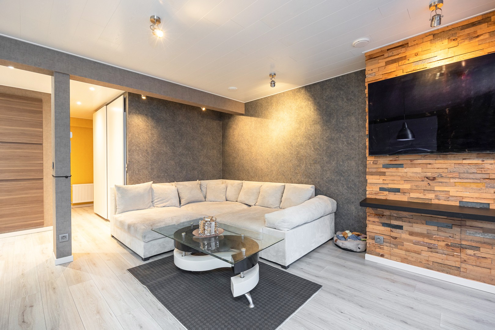 Appartement te koop in Deurne met 2 slaapkamers - foto 2