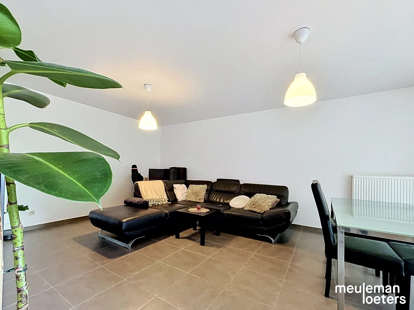Ruim appartement met één slaapkamer - foto 3
