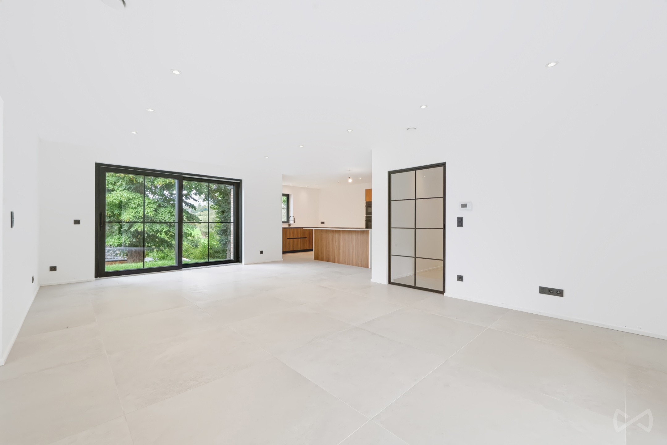 Een nieuwbouw met royale volumes - foto 4