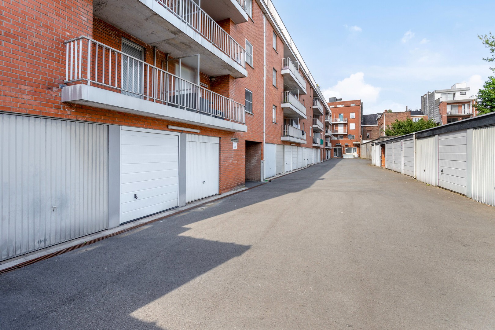 Garage for rent in Roeselare - photo 1