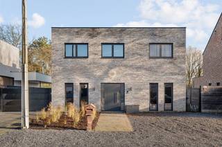 House for sale in Beringen