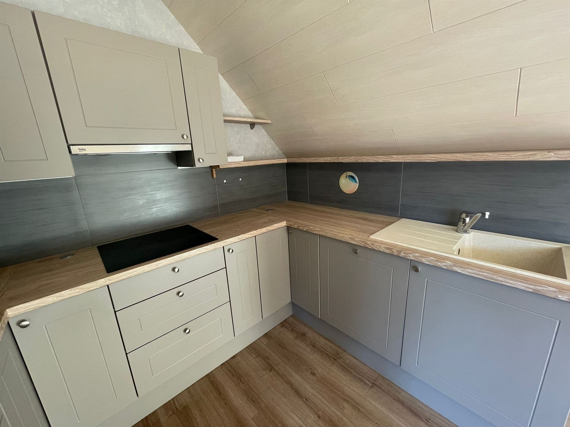 Charmant en centraal gelegen dakappartement  - foto 4