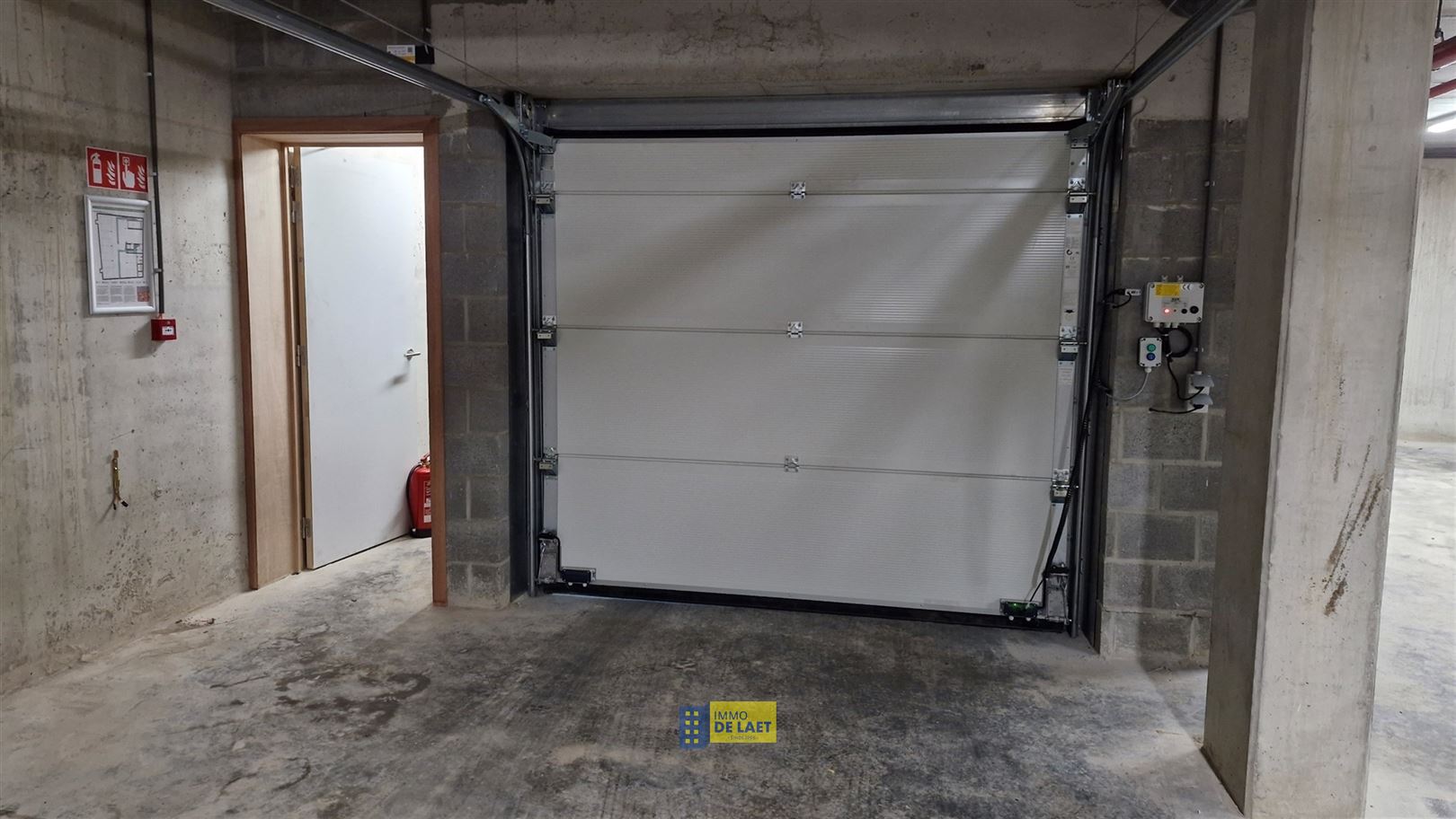 Garage for sale in Antwerp - photo 2