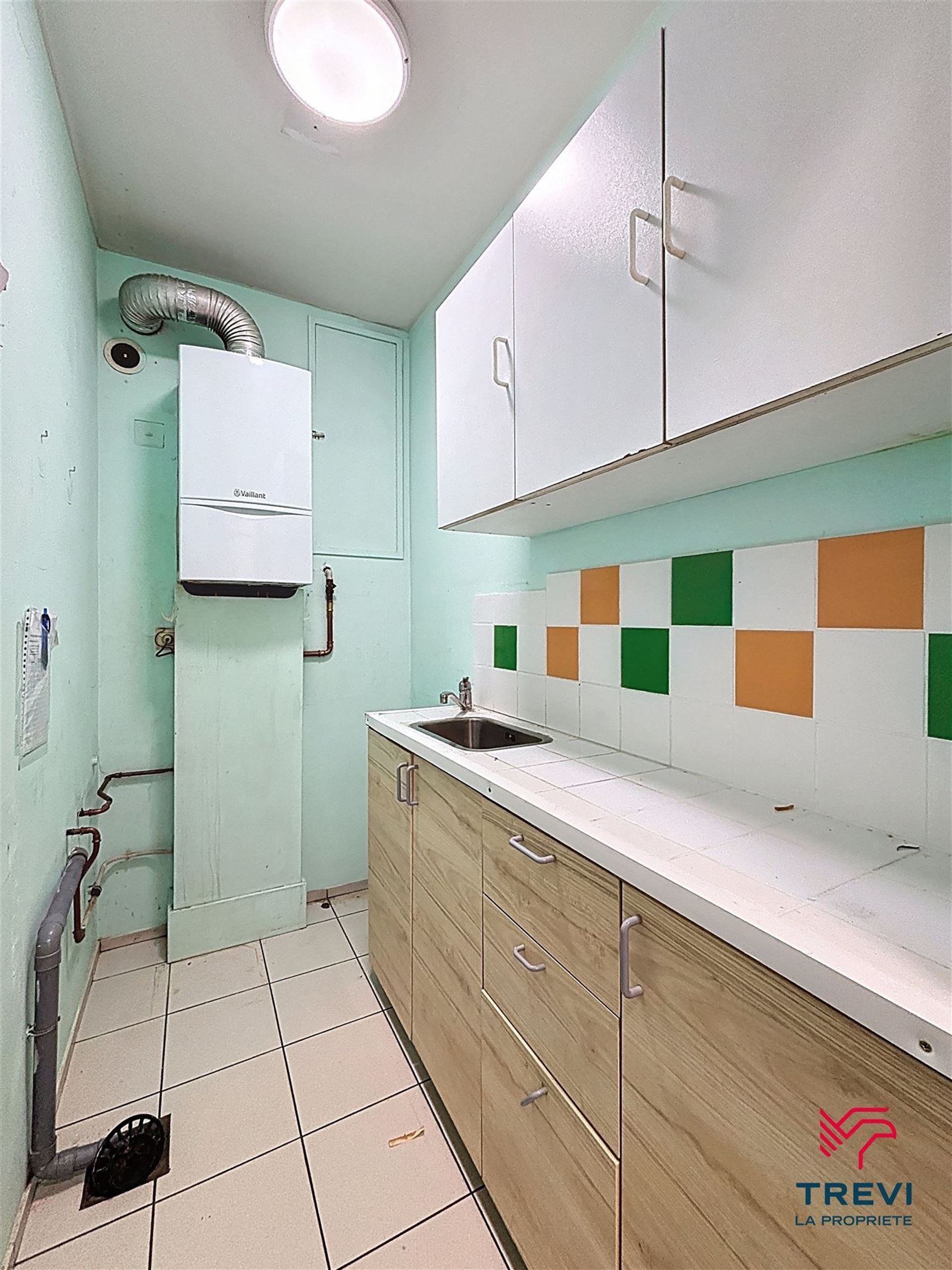 Commercial for sale in Courcelles - photo 3