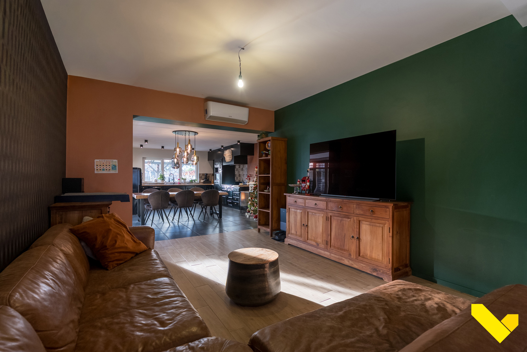 Volledig gerenoveerde gezinswoning met praktijkruimte - foto 2