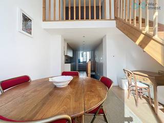 TE KOOP – Souplex met 2 slaapkamers – Europese Wijk ✨📍 Patriottenstraat 9, 1000 BrusselGelegen in het hart van de Europese Wijk, biedt deze duplex...