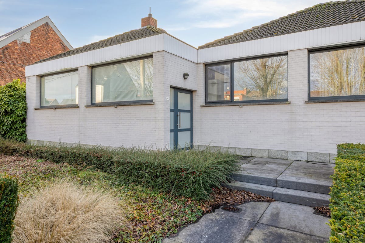 Lichtrijke en gerenoveerde woning in rustige straat in Rumst - foto 2