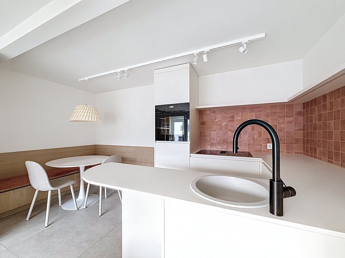 Gerenoveerd appartement te huur in Koksijde - foto 3