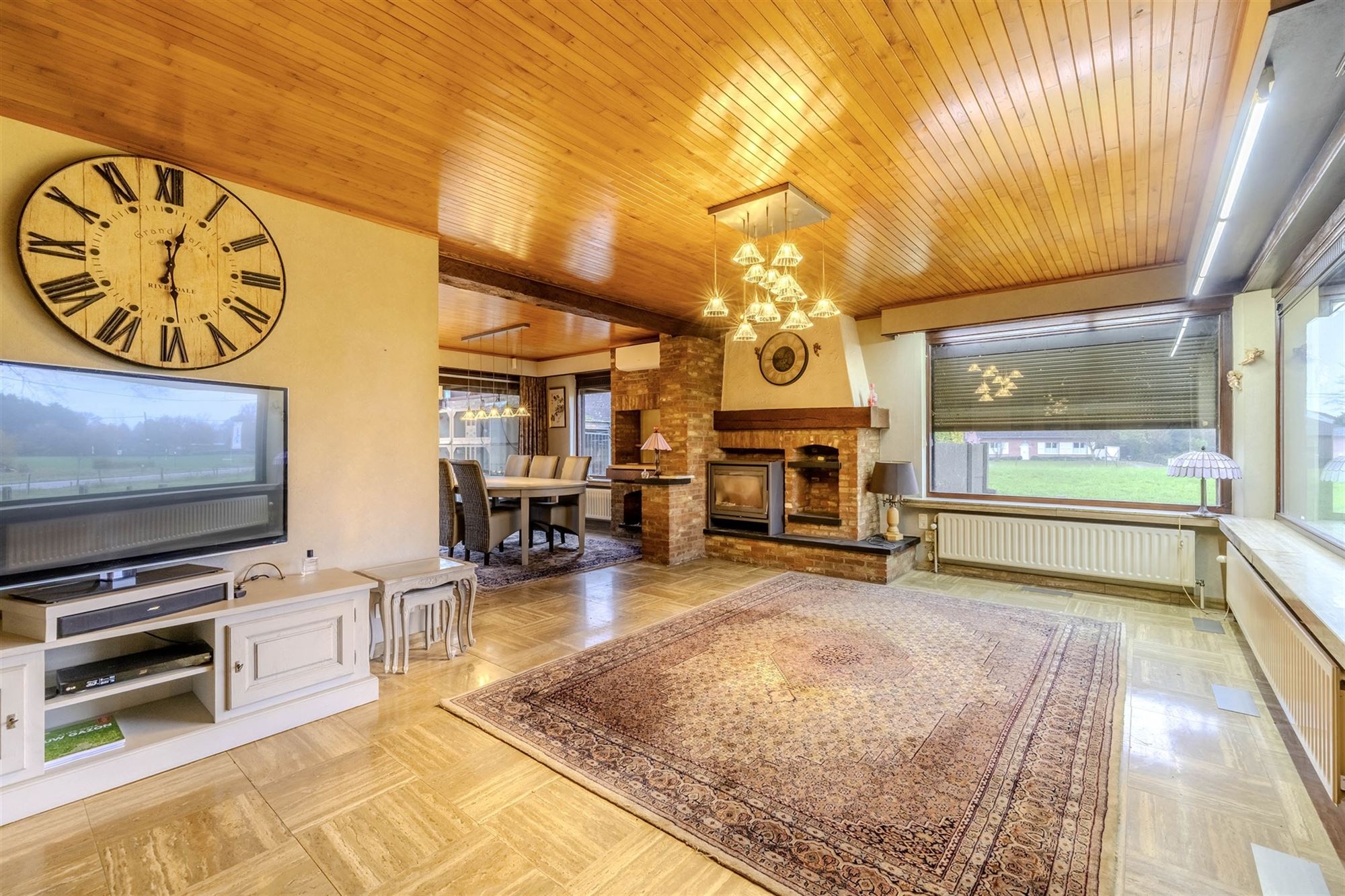 Landelijk gelegen woning op 1200m² met grote kelder en bijgebouw - foto 5