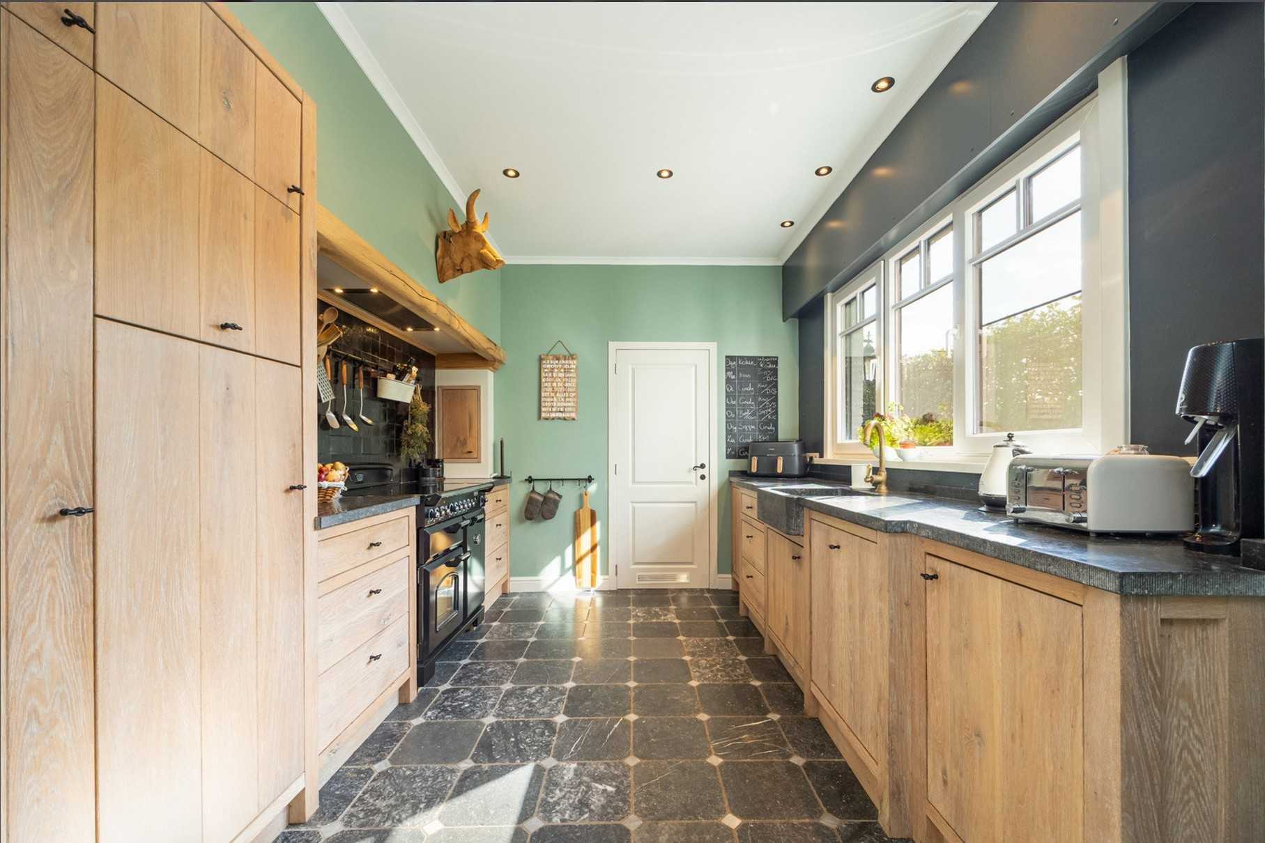 House for sale in Berendrecht with 4 bedrooms - photo 4