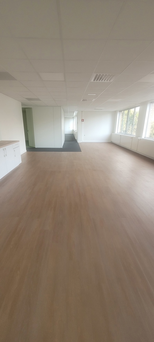 Commercial for rent in Berchem - photo 4