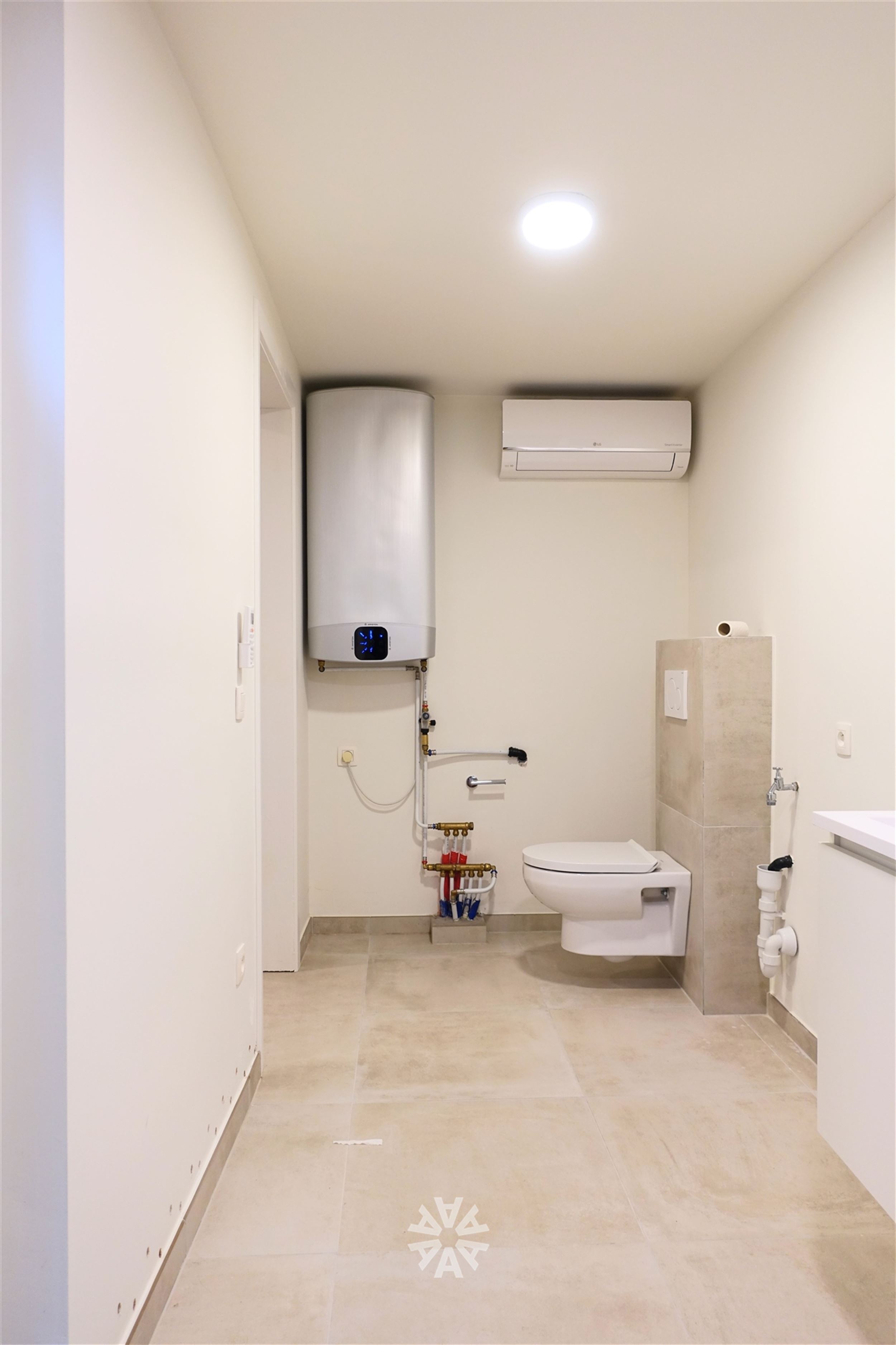 Renovated and furnished student studio for rent in Ghent - photo 5