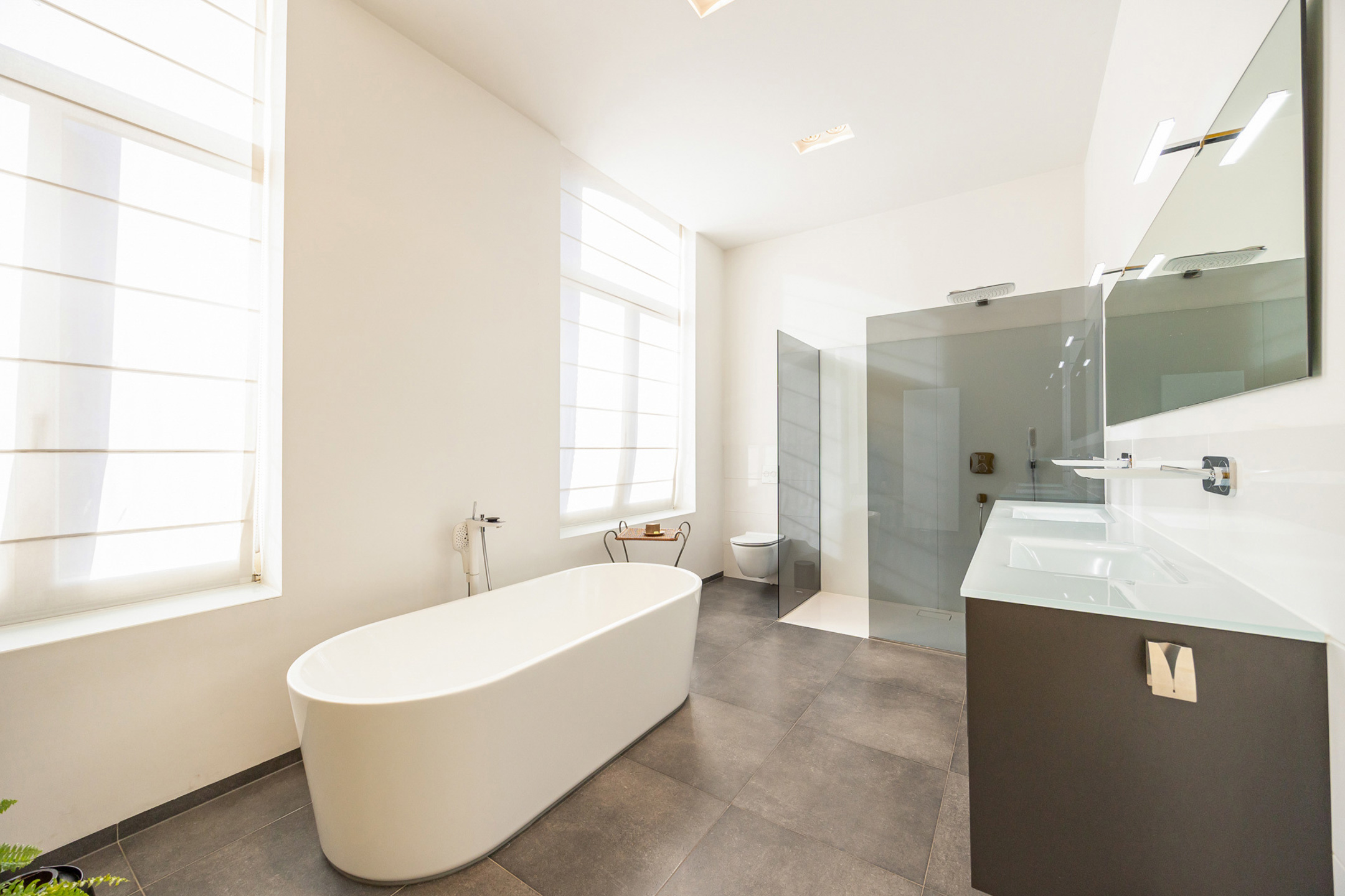 Gerenoveerd herenhuis met 4 slpks en stadstuin te Turnhout!  - foto 4