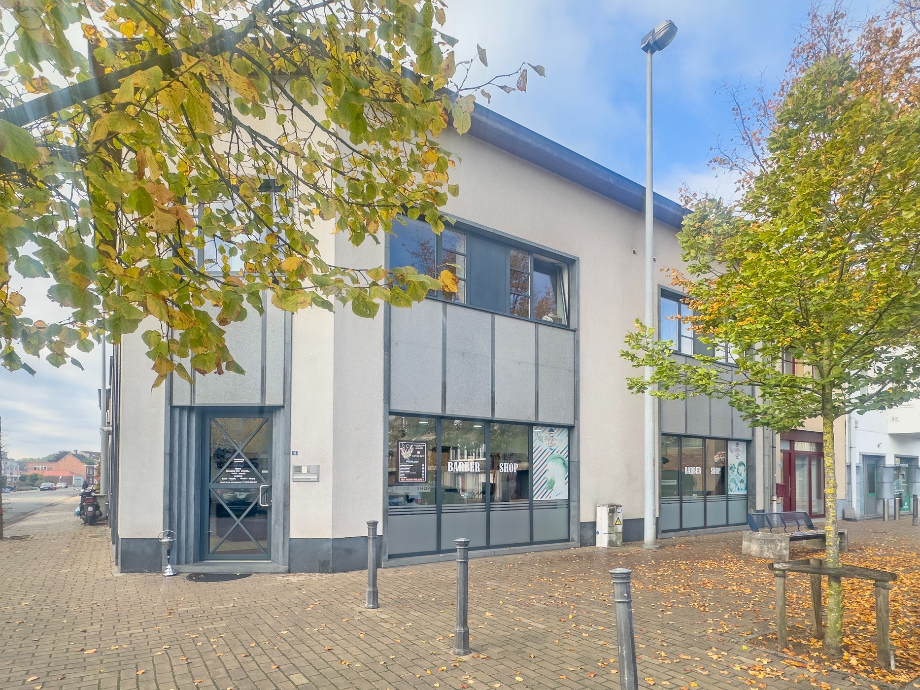 Handelspand met top visibiliteit te koop in hartje Lebbeke! - foto 2