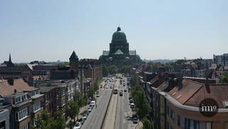 A rare chance to live and work along the Brussels axis.In the heart of Ganshoren, along the main road to Brussels, lies a unique opportunity: a...