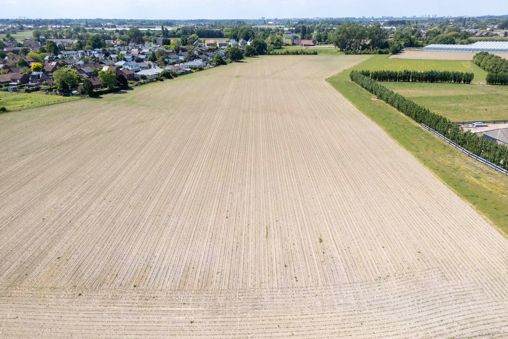 Uitstekend gelegen landbouwgrond op ca. 9,2 ha - foto 1