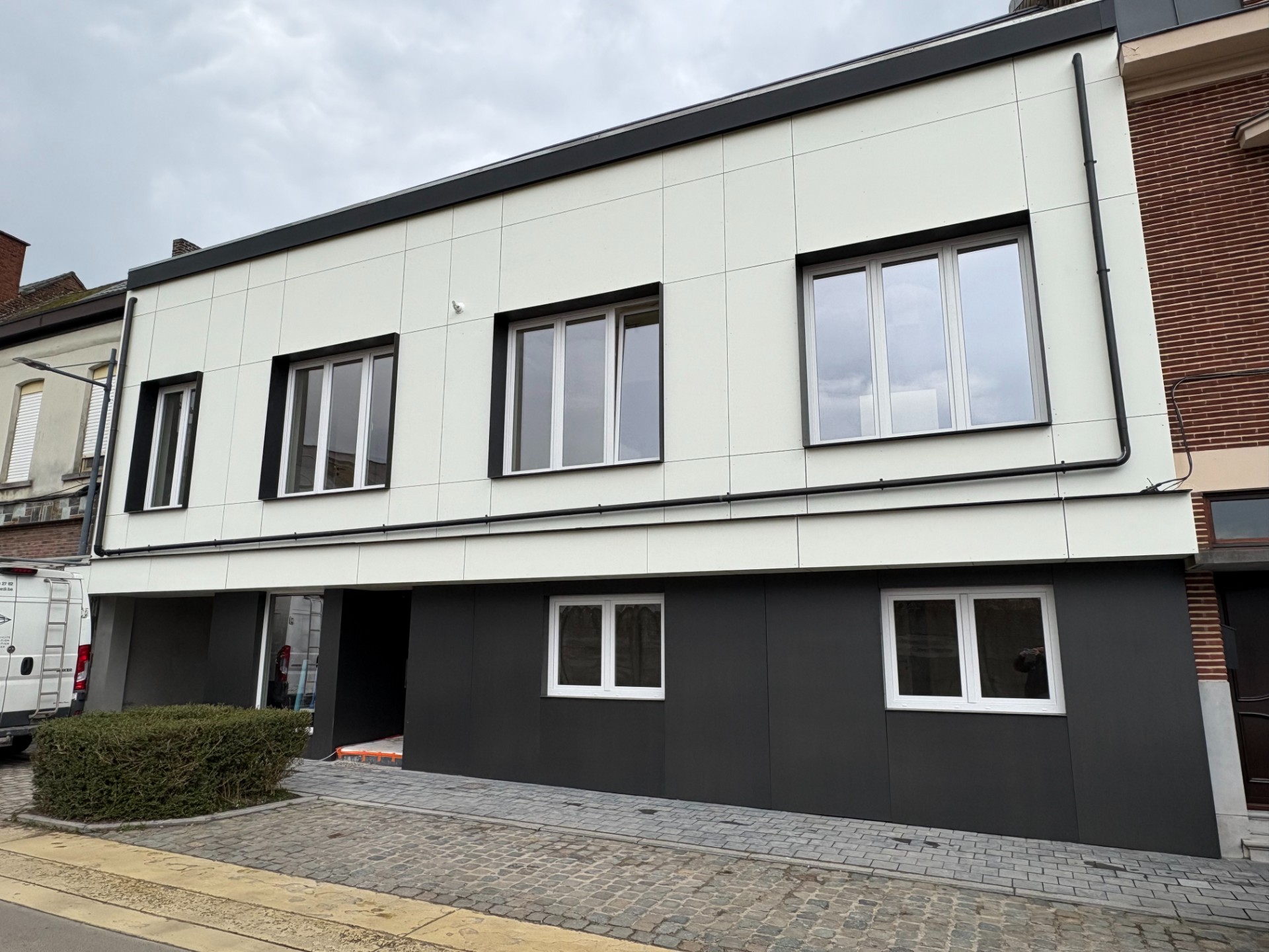 Autostaanplaatsen te huur in centrum Brakel - photo 3