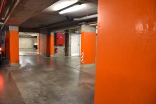 Place de parking P03 à louer dans la résidence Baron de Maere,à quelques pas de la digue de Zeebruges.La place de parking est idéale pour les petites...