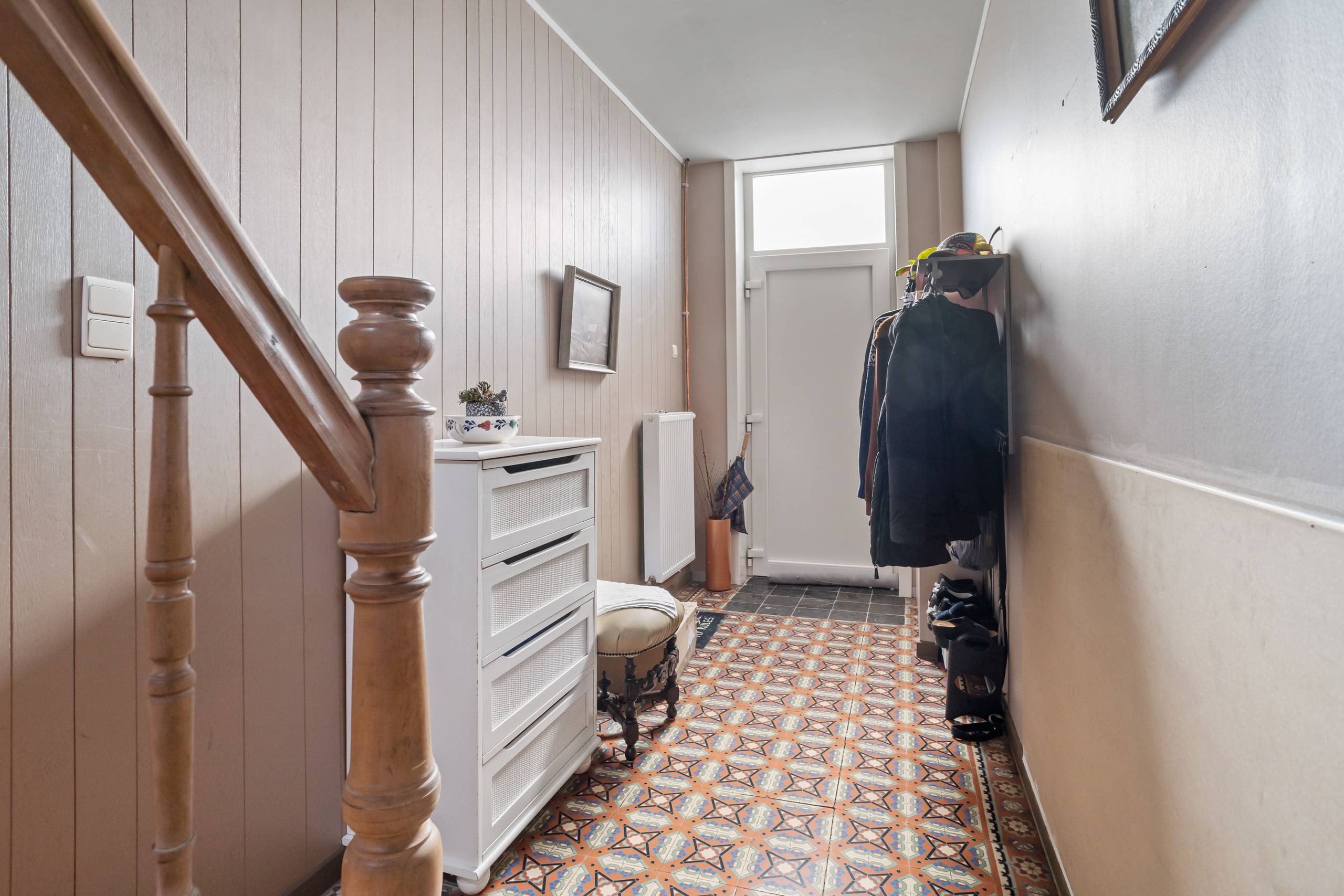 Instapklare woning met uitweg/carport en leuk zicht in Abele. - foto 5