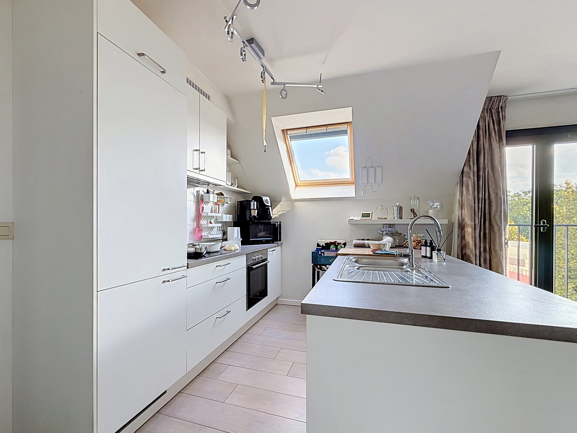 Apartment for sale in Sint-Job-In-'T-Goor with 3 bedrooms - photo 5