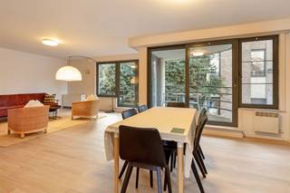 Appartement Jodenstraat 2 te Mechelen van 112m² gelegen op de eerste verdieping met garage.Indeling:Privatieve garageInkom met apart toilet en...