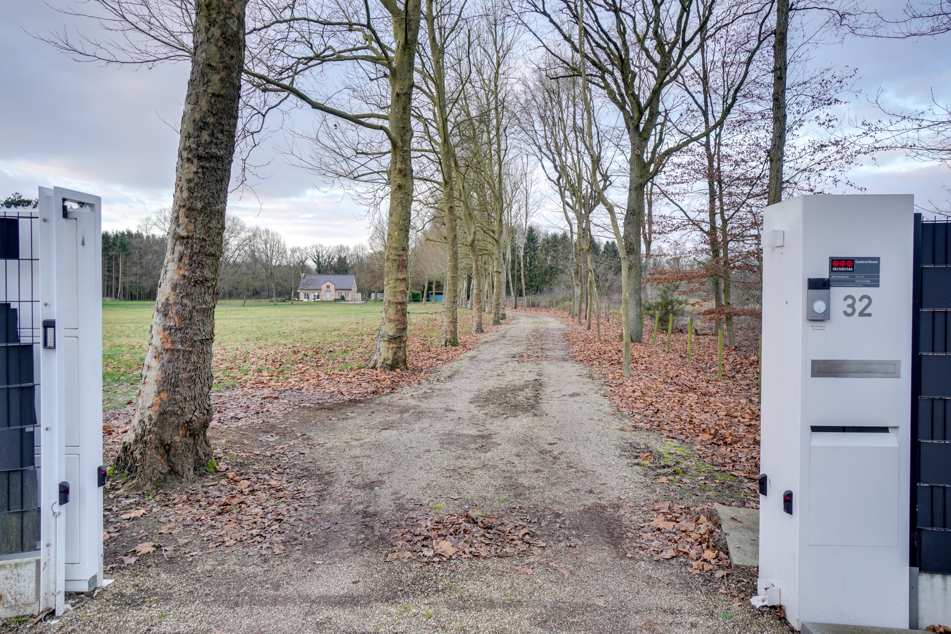 UNIEK LANDHUIS MET TOPLIGGING OP 2,55 HECTARE - foto 2