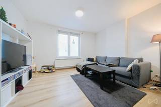 Contact agence : Thomas Pirquet au 0498/78.07.93 ou par mail à l'adresse thomas.pirquet@weinvest.beWe Invest Charleroi vous présente cet immeuble...