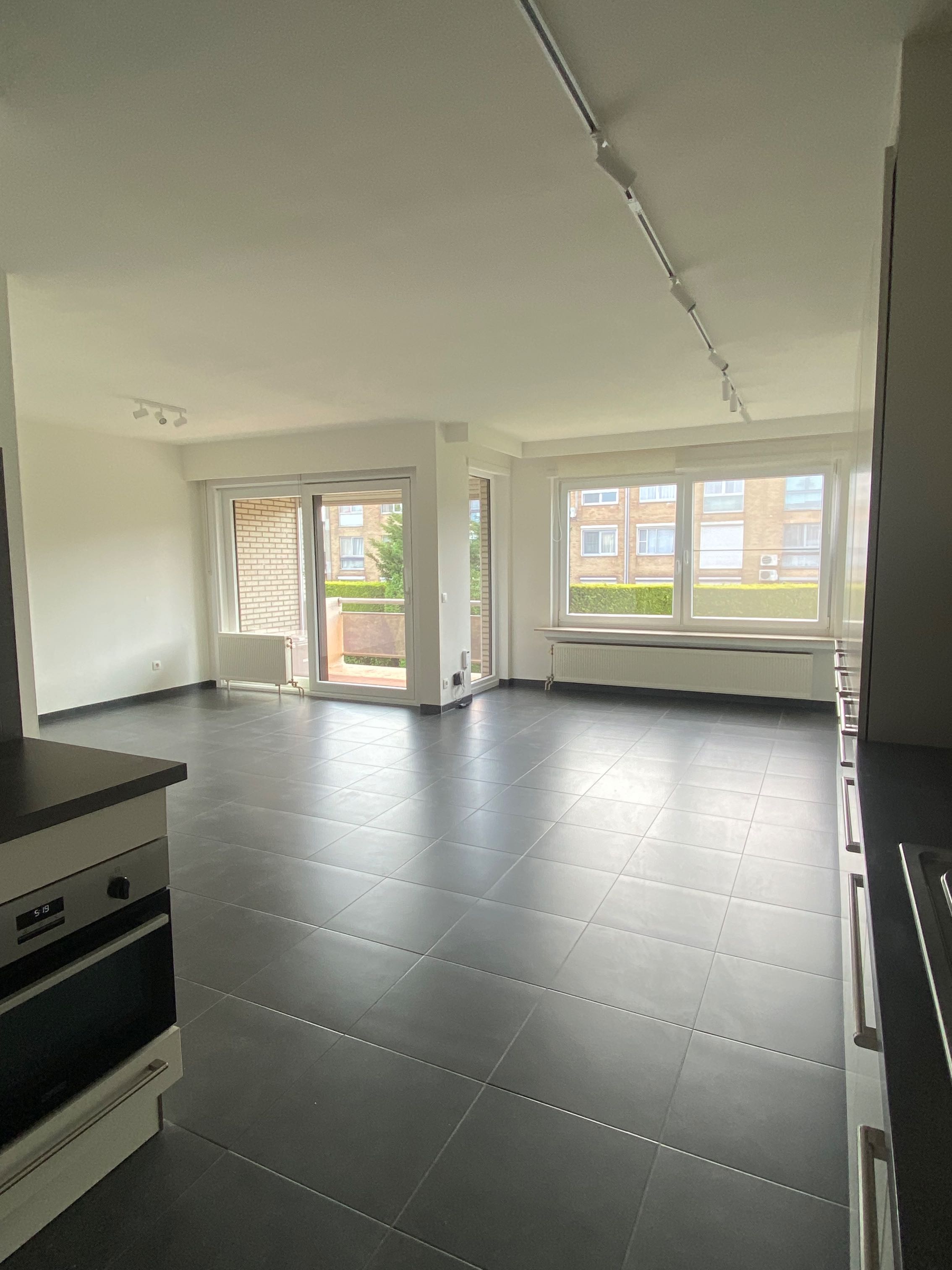 Appartement te huur in Aartselaar met 1 slaapkamer - foto 2