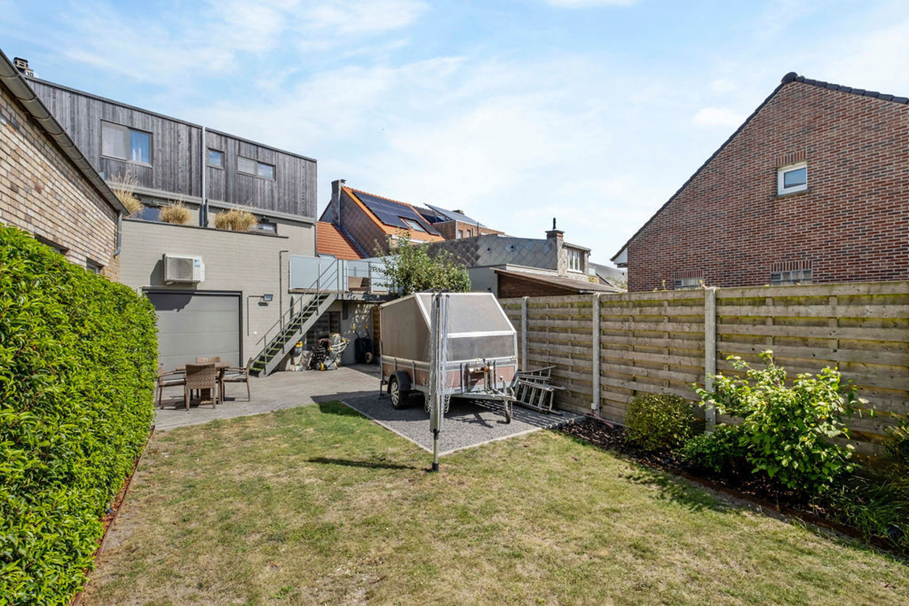 Instapklare woning met ruime garage/opslagplaats in Bredene. - foto 3