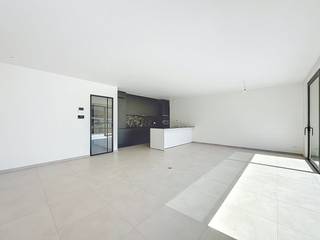 Bent u op zoek naar een kwalitatief afgewerkt nieuwbouwappartement? Dan is dit zeker iets voor u! Dit appartement beschikt over 2 slaapkamers en...