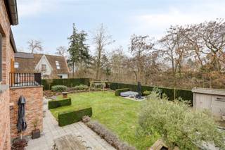 Op een zucht van Leuven, vlakbij alle belangrijke invalswegen en gelegen in een residentiële en kindvriendelijke omgeving, zijn wij verheugd...