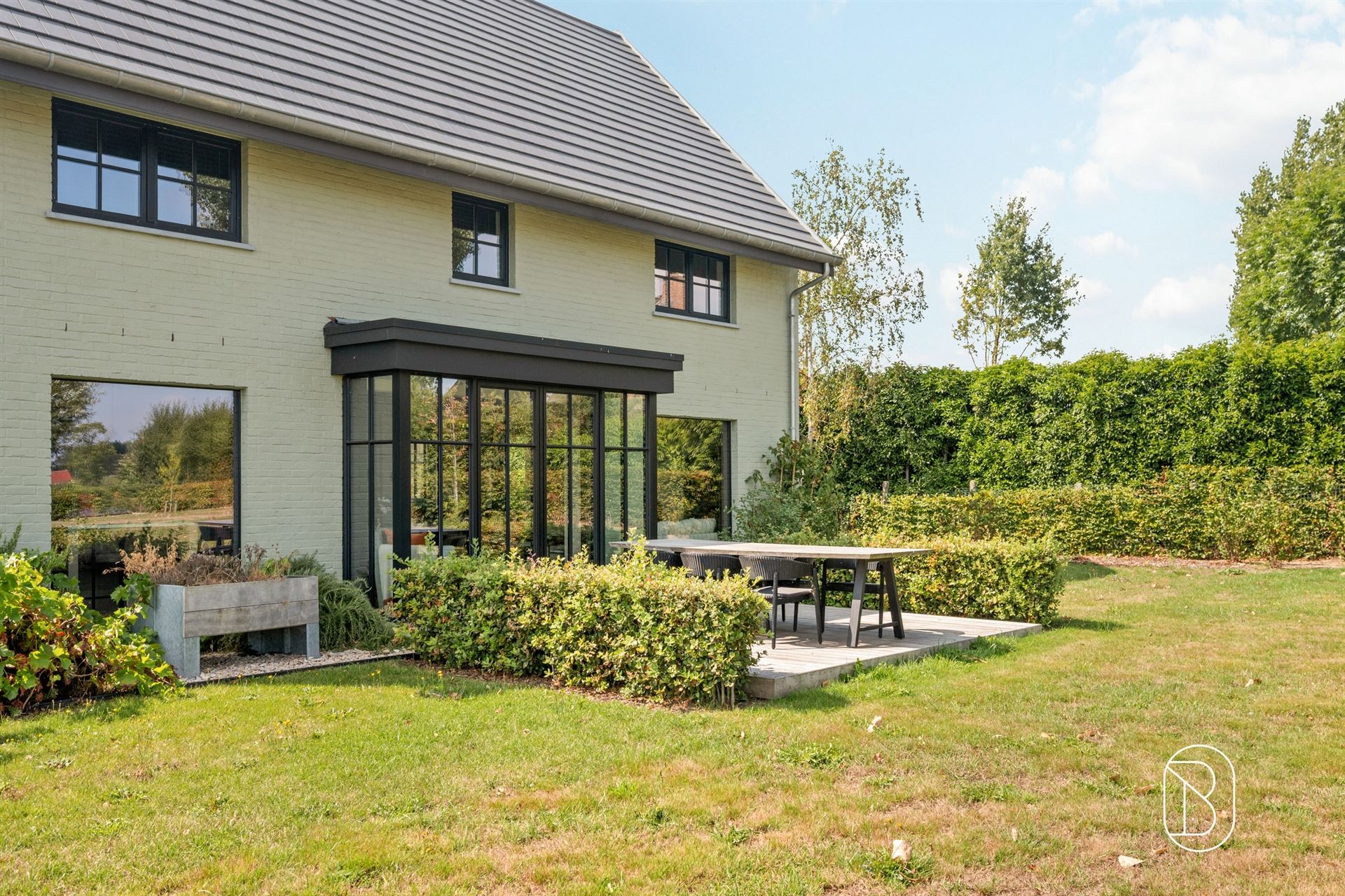 Toffe villa met bijgebouw en tuin met prachtig zicht - foto 4