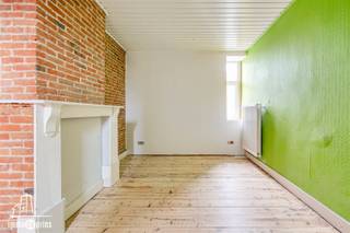 Deze statige herenwoning is gelegen in de Prins Albertstraat, één van de mooiste en meest gegeerde straten van Sint-Niklaas, en dit op...