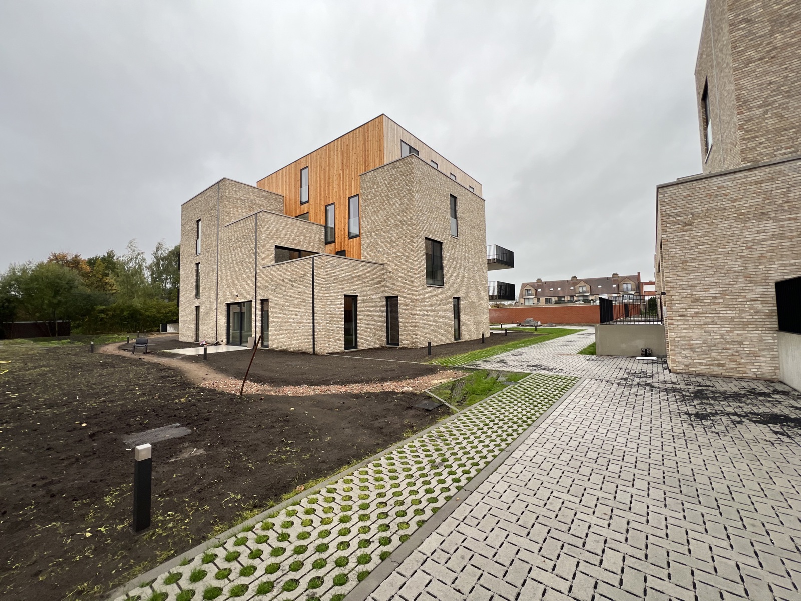 Nieuwbouw GLV app met 3 slpk - 2x terras - tuin - parking - foto 2