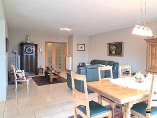 Energiezuinig, kwalitatief afgewerkt appartement met 2 slaapkamers en garage.Het appartement is gelegen op de tweede verdieping van de residentie...