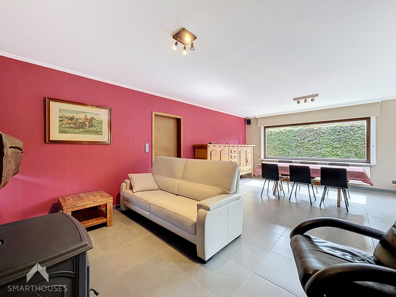 Vrijstaande woning op 971 m² met 3 slpkrs, garages en tuin - foto 4