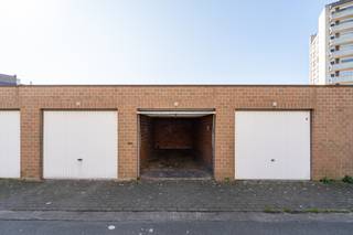 Te koop: gesloten garage in het centrum van Dendermonde, op een uitstekende locatie naast het station. Deze garage biedt een ideale kans voor wie...