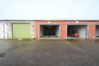 Commercial for rent in Ardooie