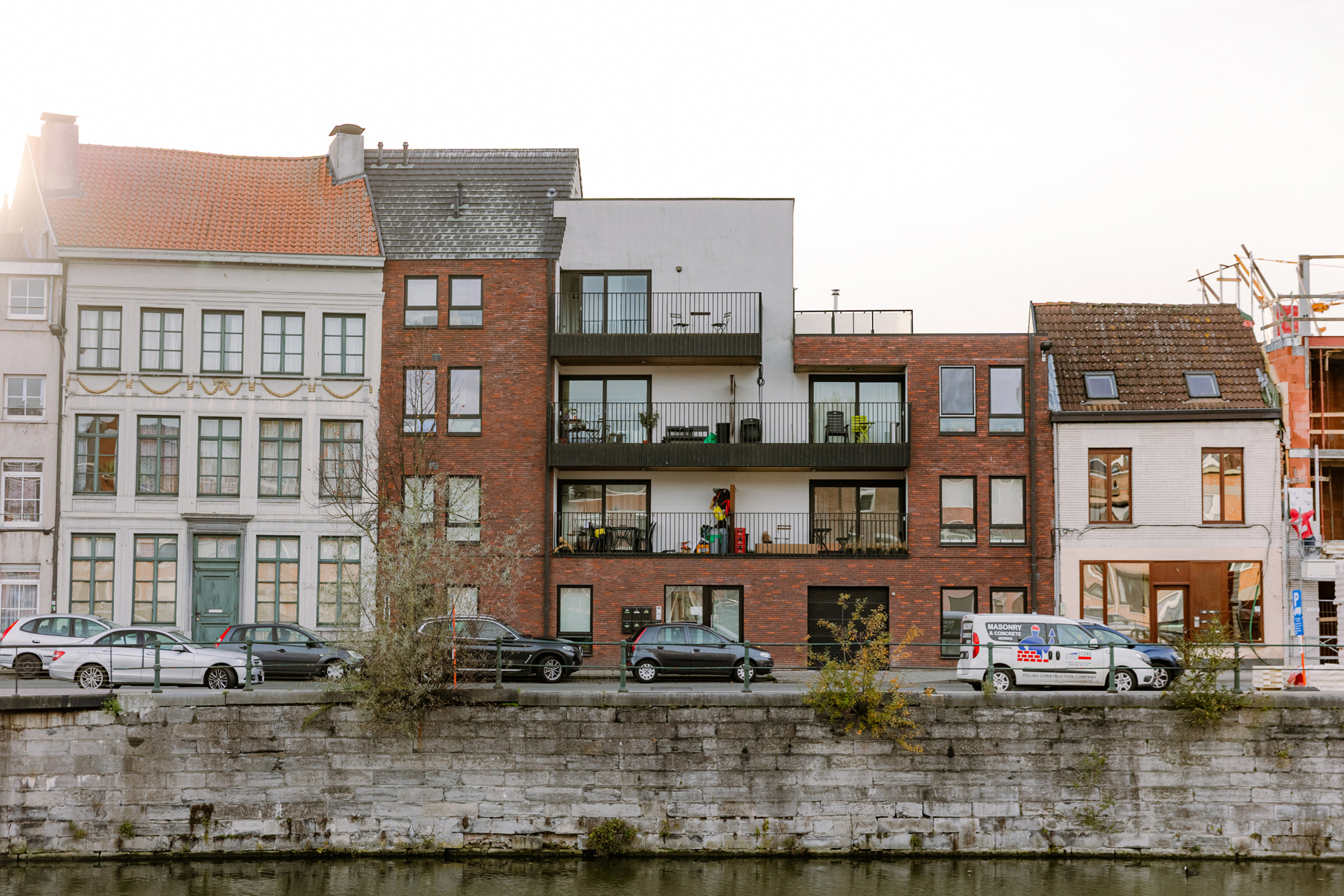 Modern gelijkvloers appartement met 2 slaapkamers en ruime tuin in Gent - foto 4